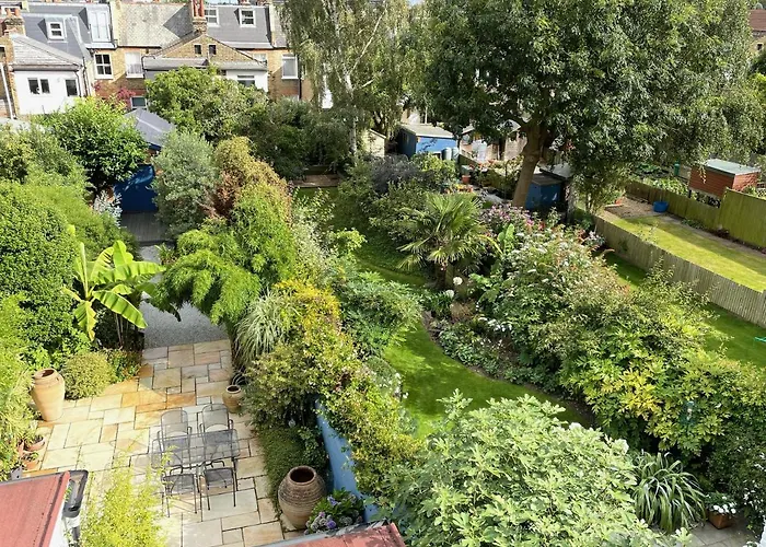 Sandra & Andrew'S B&B London